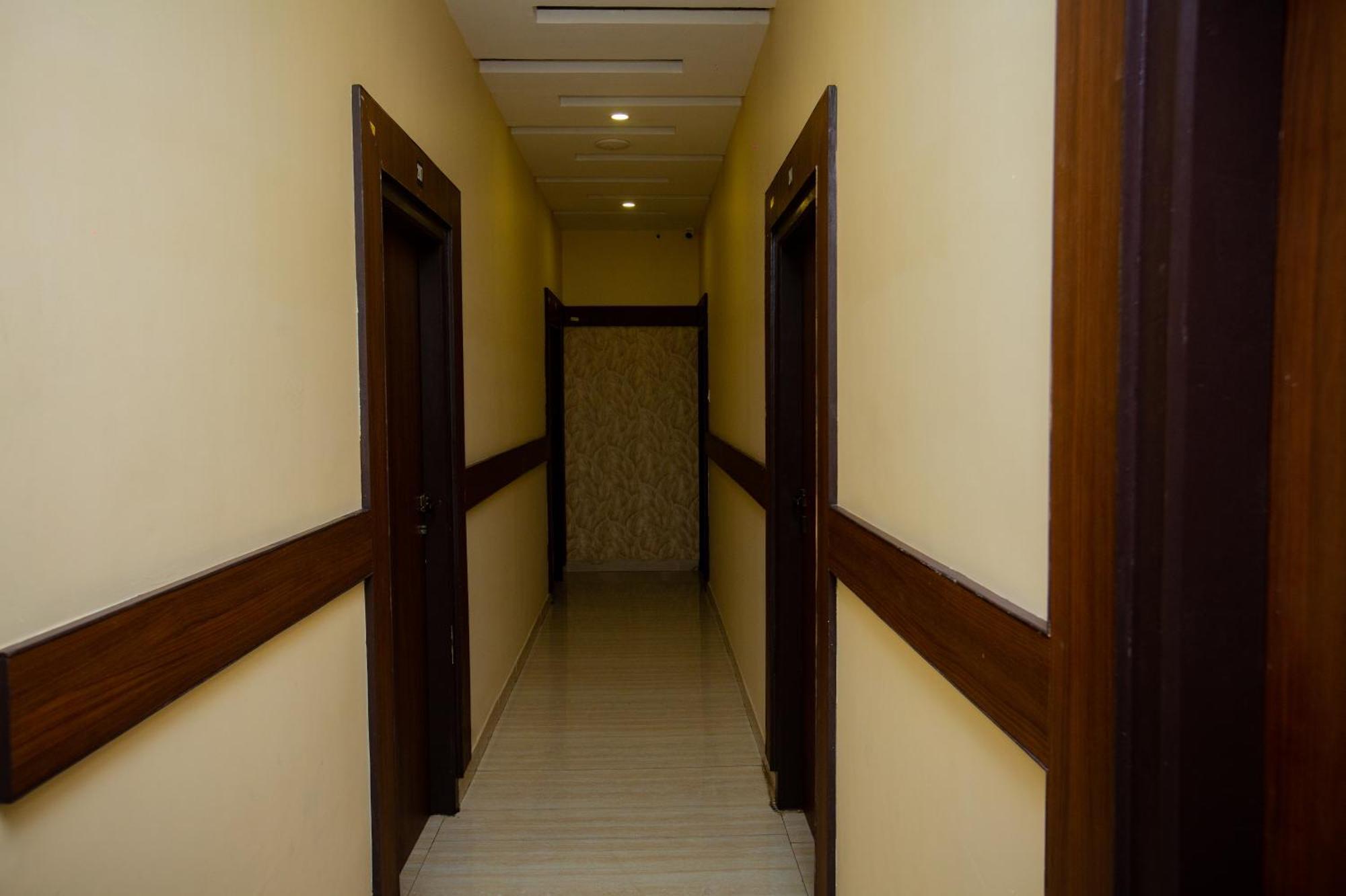 The Park Avenue Hotel - Business Class Hotel Near Central Railway Station Chennai Periyamet Exterior foto