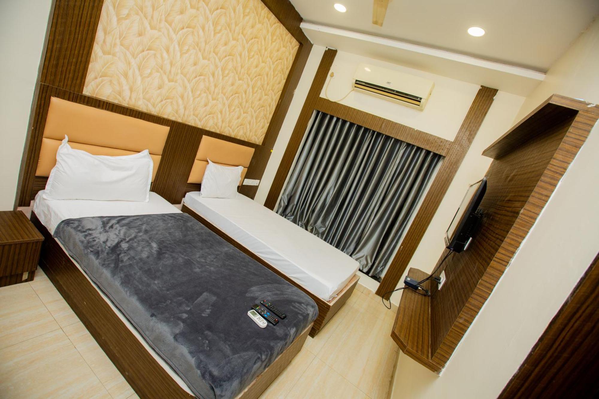 The Park Avenue Hotel - Business Class Hotel Near Central Railway Station Chennai Periyamet Exterior foto