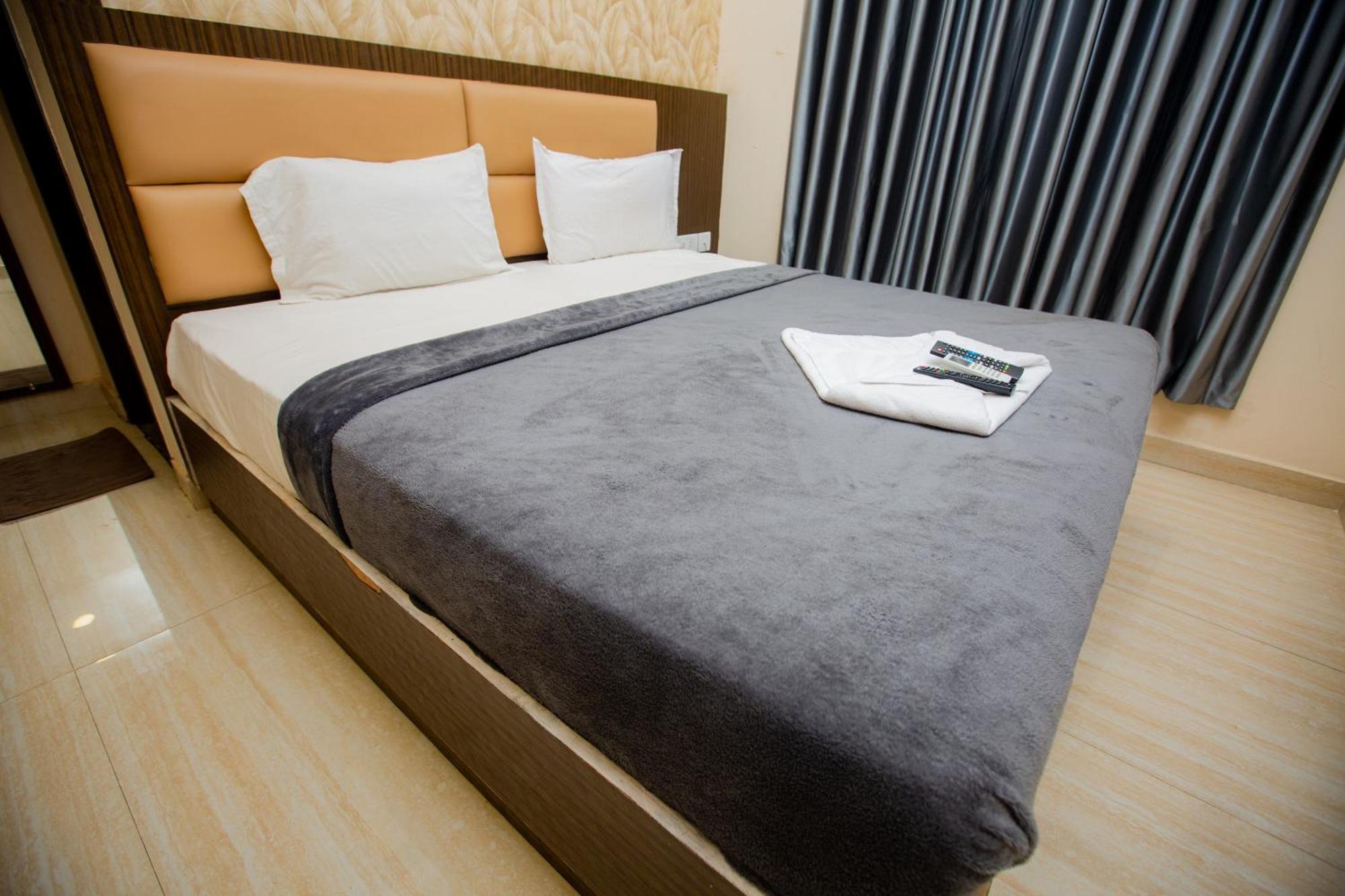 The Park Avenue Hotel - Business Class Hotel Near Central Railway Station Chennai Periyamet Exterior foto